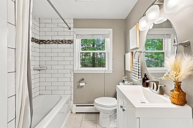 47 Kienia Road, Hudson, NH 03051
