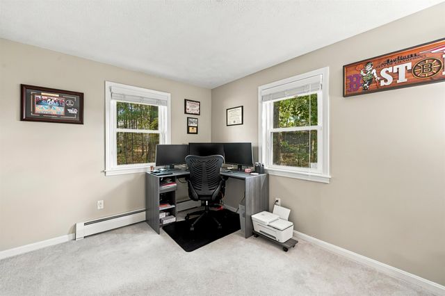47 Kienia Road, Hudson, NH 03051