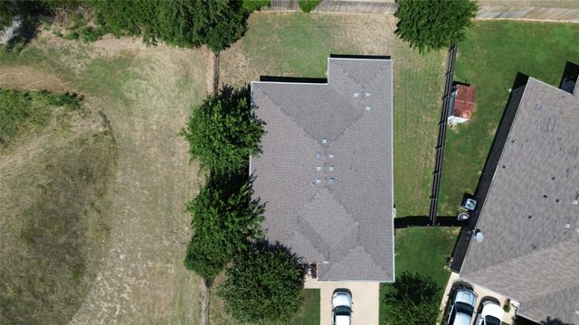 15985 Avenel Way, Fort Worth, TX 76177