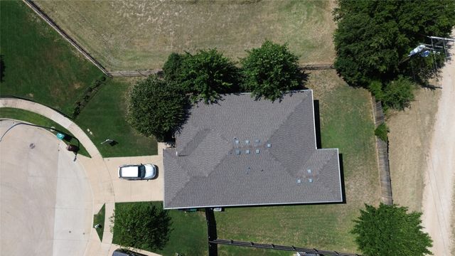 15985 Avenel Way, Fort Worth, TX 76177