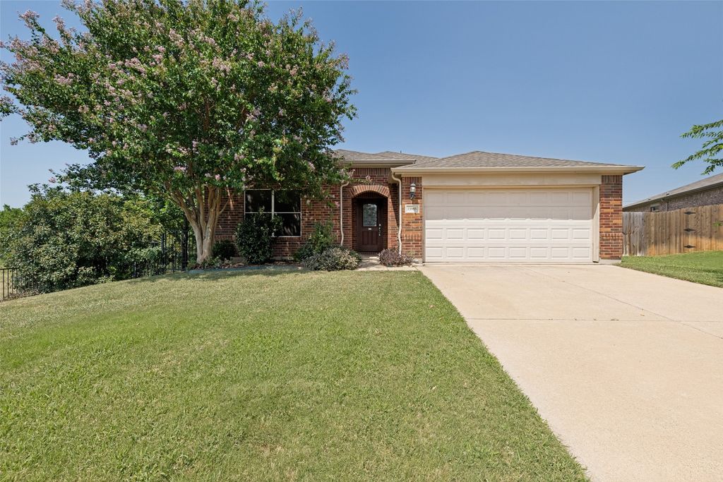 15985 Avenel Way, Fort Worth, TX 76177