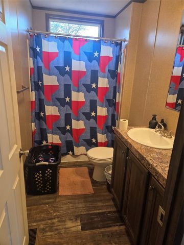 609 County Road 262, Gainesville, TX 76240