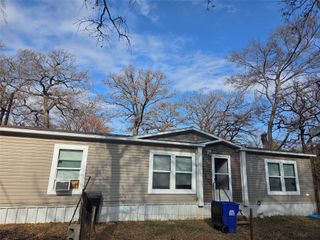 609 County Road 262, Gainesville, TX 76240