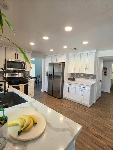 1948 Spanish Broom, Palmdale, CA 93550