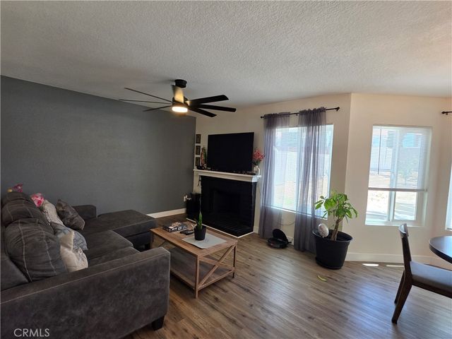 1948 Spanish Broom, Palmdale, CA 93550