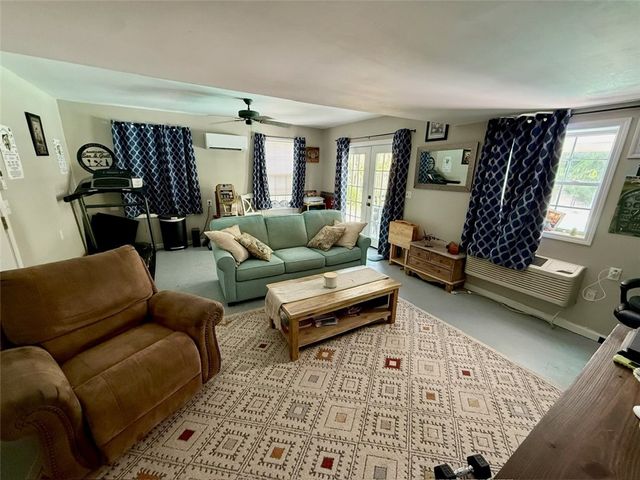 123 Shadow wood Bend, St Simons Island, GA 31522