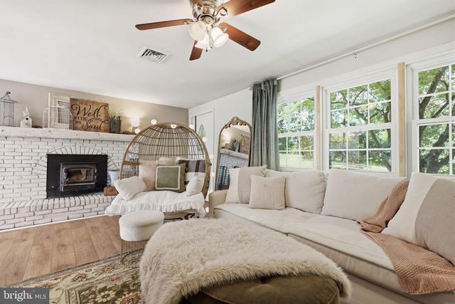 216 UPPER STUMP RD, Chalfont, PA 18914