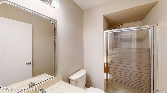 15769 Balfour Drive 22, Macomb, MI 48044