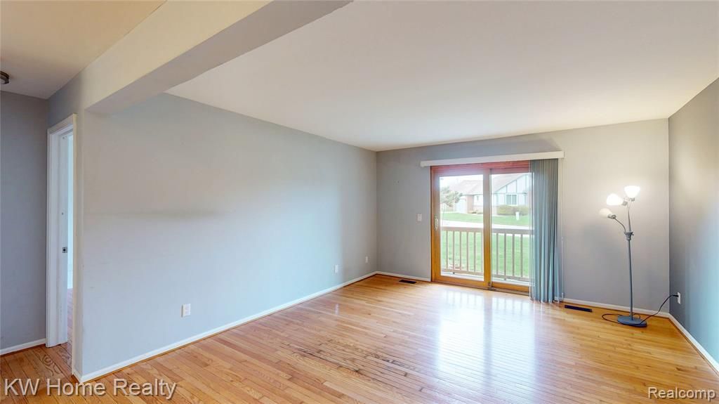 15769 Balfour Drive 22, Macomb, MI 48044