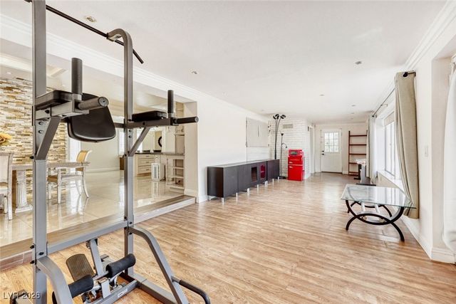 1450 Comstock Drive, Las Vegas, NV 89106