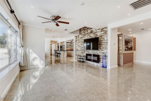 1450 Comstock Drive, Las Vegas, NV 89106