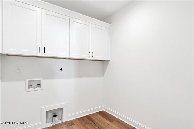 142 Parkwood Court, West End, NC 27376