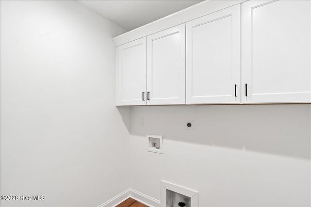 142 Parkwood Court, West End, NC 27376
