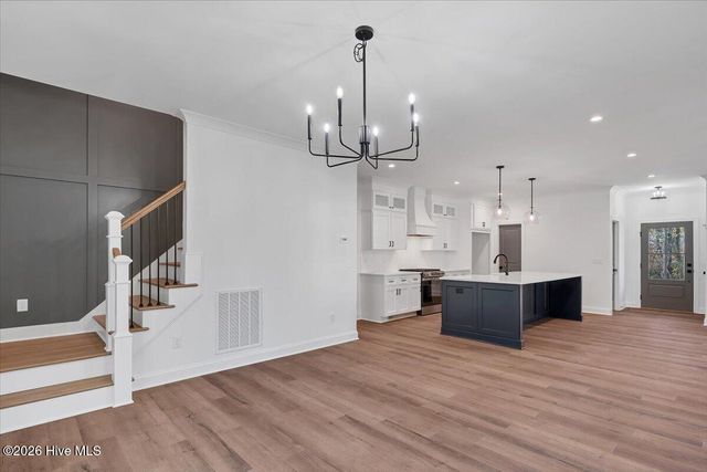 142 Parkwood Court, West End, NC 27376