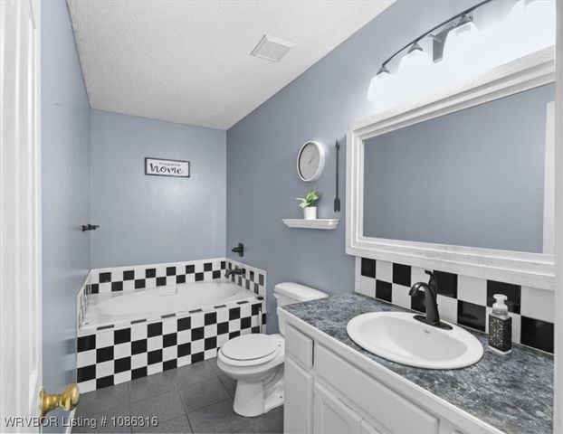 18 A Pickle Lane, Heavener, OK 74937