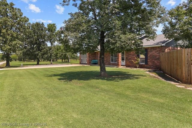 18 A Pickle Lane, Heavener, OK 74937
