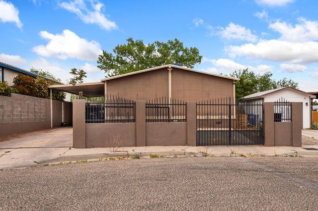 4301 Rudy Road SW, Albuquerque, NM 87121