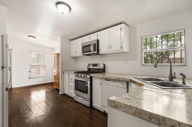 4301 Rudy Road SW, Albuquerque, NM 87121
