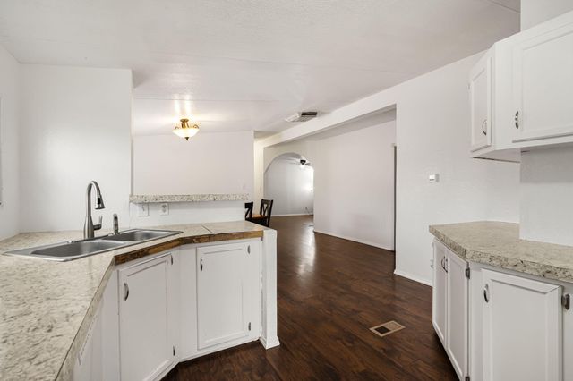 4301 Rudy Road SW, Albuquerque, NM 87121