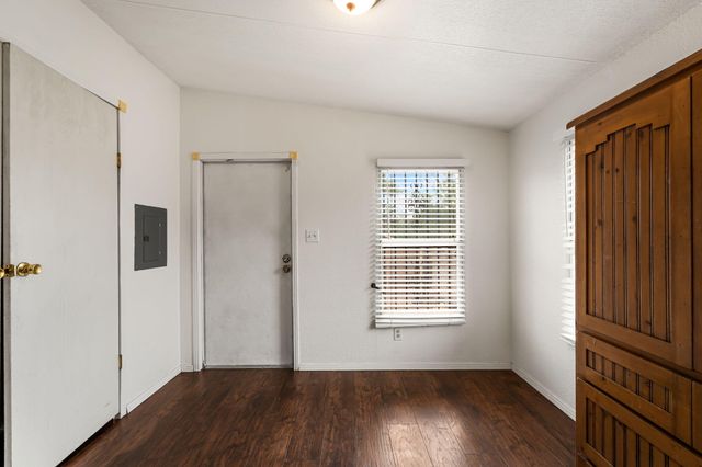 4301 Rudy Road SW, Albuquerque, NM 87121