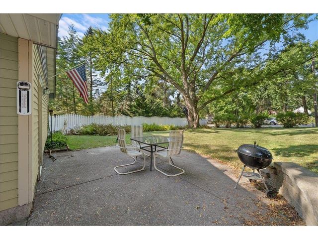 921 4th Street, Stillwater, MN 55082