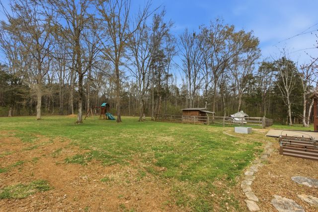 2320 Snake Town Rd, Chapel Hill, TN 37034