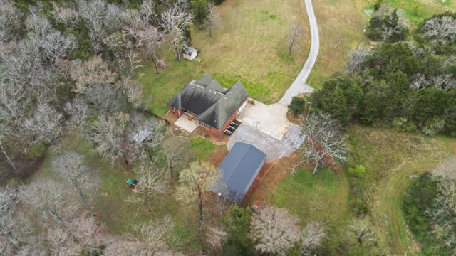 2320 Snake Town Rd, Chapel Hill, TN 37034