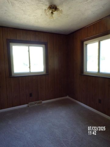 7330 N Central Avenue, Brohman, MI 49312