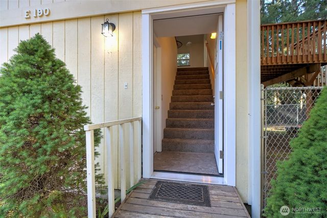 190 E Stavis Road, Shelton, WA 98584
