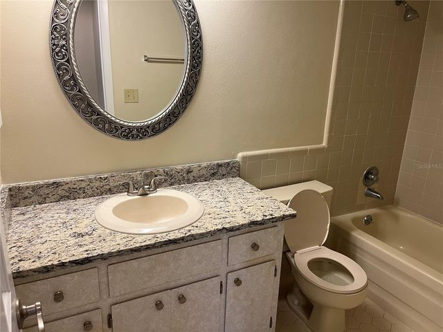 1039 MEDINAH DRIVE, Winter Haven, FL 33884