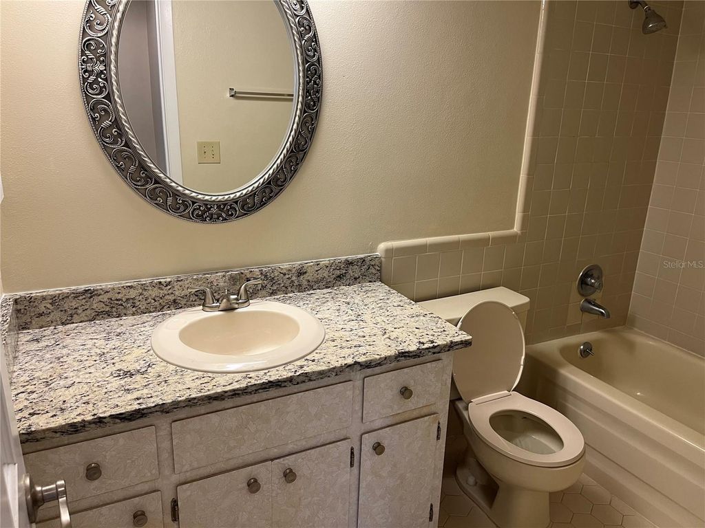 Image 33 of property listing at 1039 MEDINAH DRIVE, Winter Haven, FL 33884