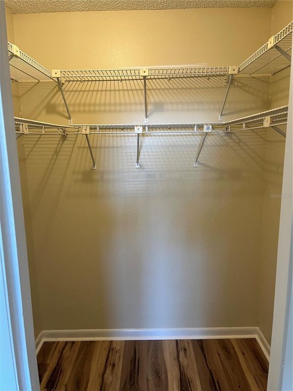 Image 37 of property listing at 1039 MEDINAH DRIVE, Winter Haven, FL 33884