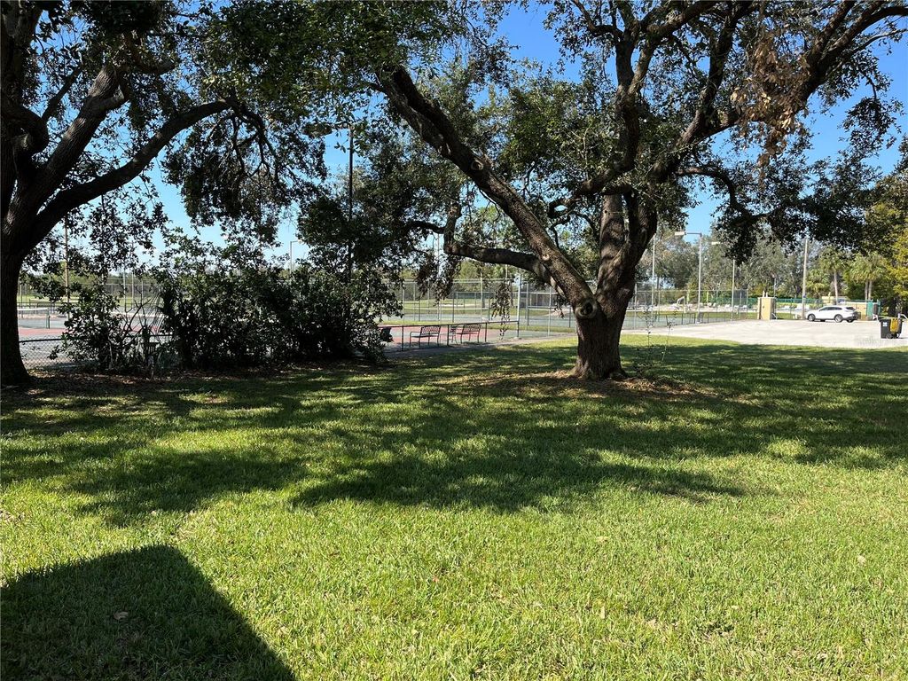 Image 48 of property listing at 1039 MEDINAH DRIVE, Winter Haven, FL 33884