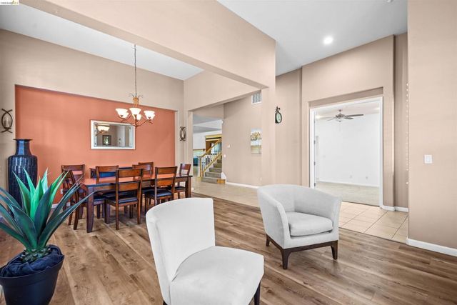 540 Lakeview Dr, Brentwood, CA 94513