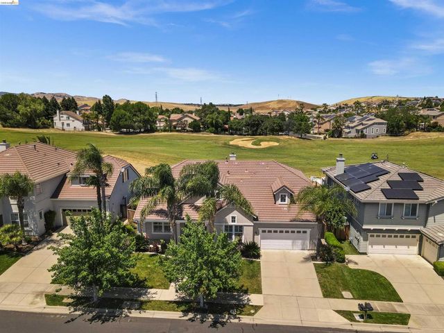 540 Lakeview Dr, Brentwood, CA 94513