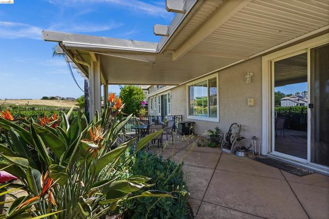 540 Lakeview Dr, Brentwood, CA 94513