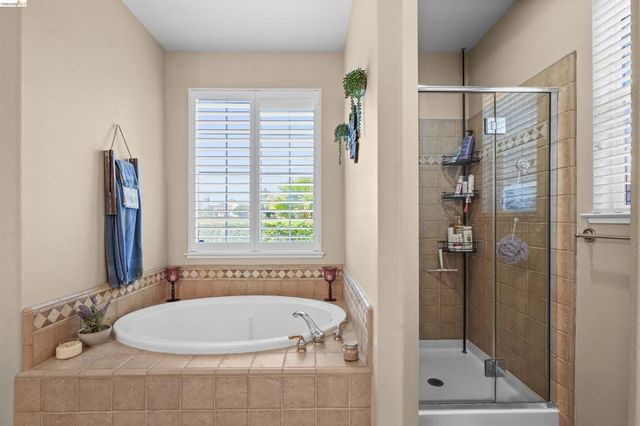 540 Lakeview Dr, Brentwood, CA 94513