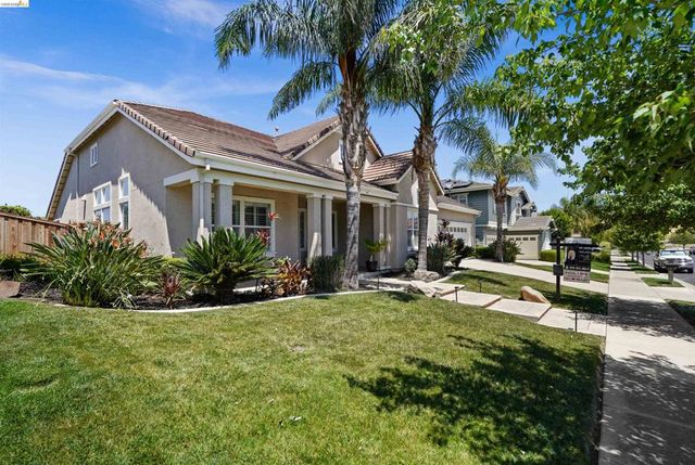540 Lakeview Dr, Brentwood, CA 94513