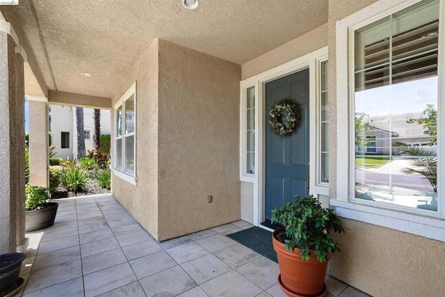 540 Lakeview Dr, Brentwood, CA 94513