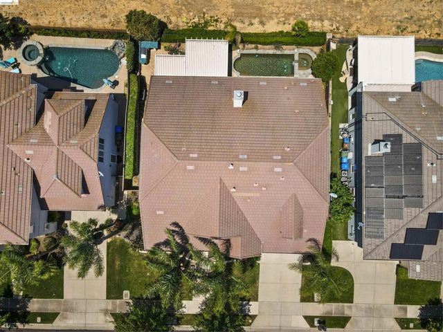 540 Lakeview Dr, Brentwood, CA 94513