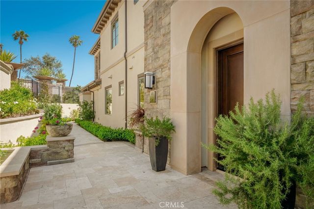 99 Monarch Beach Resort S, Dana Point, CA 92629