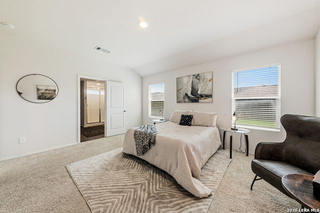404 Signe, Seguin, TX 78155