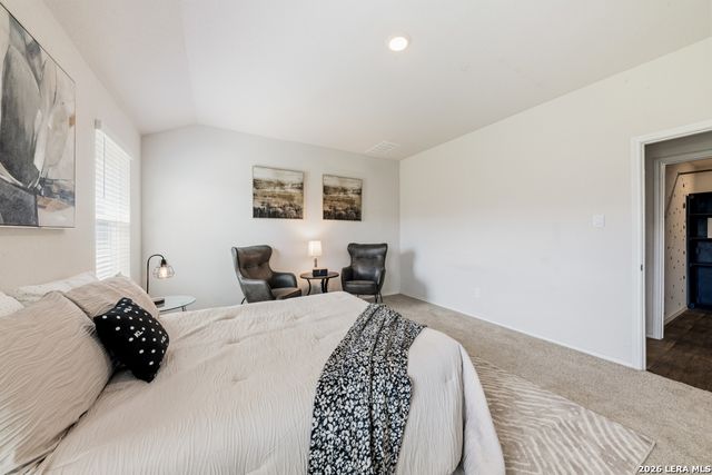 404 Signe, Seguin, TX 78155