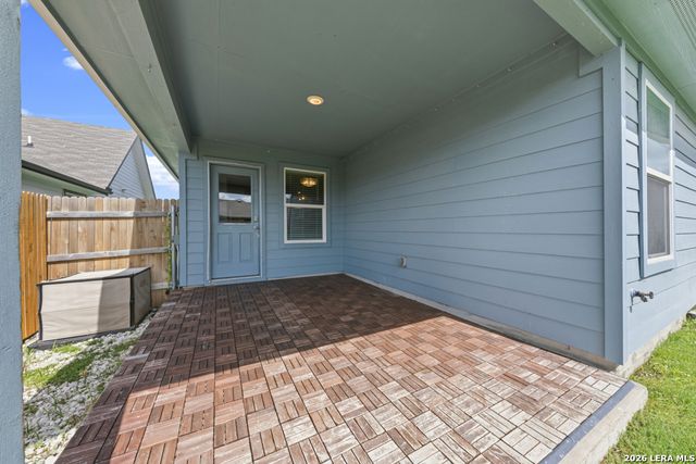 404 Signe, Seguin, TX 78155