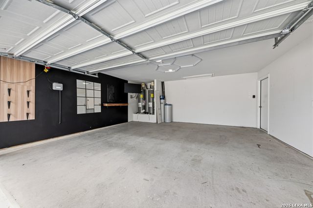 404 Signe, Seguin, TX 78155
