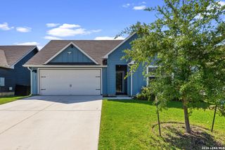 404 Signe, Seguin, TX 78155