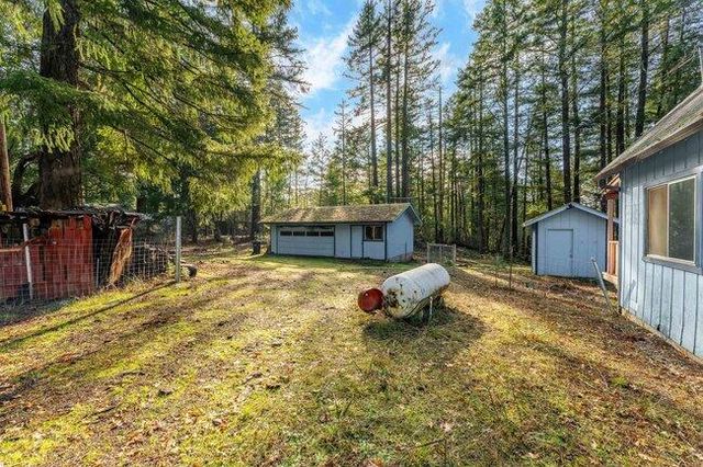 136 Hathaway Drive, Cave Junction, OR 97523