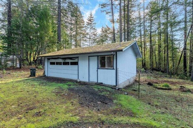 136 Hathaway Drive, Cave Junction, OR 97523