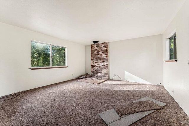 136 Hathaway Drive, Cave Junction, OR 97523