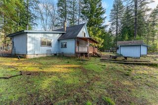 136 Hathaway Drive, Cave Junction, OR 97523